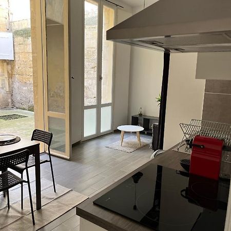 Studio Plein Coeur De Libourne Apartment Екстериор снимка